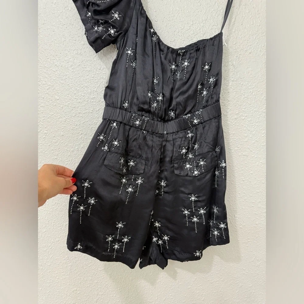 FREE PEOPLE BLACK SEQUIN EMBELLISHED ONE SHOULDER GEMINI PARTY ROMPER SHORTS S